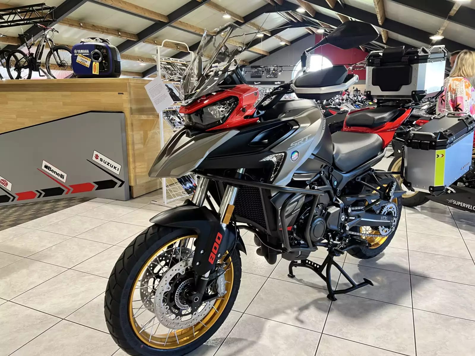 QJ Motor SRT 800 SX TOURING - Photo 1