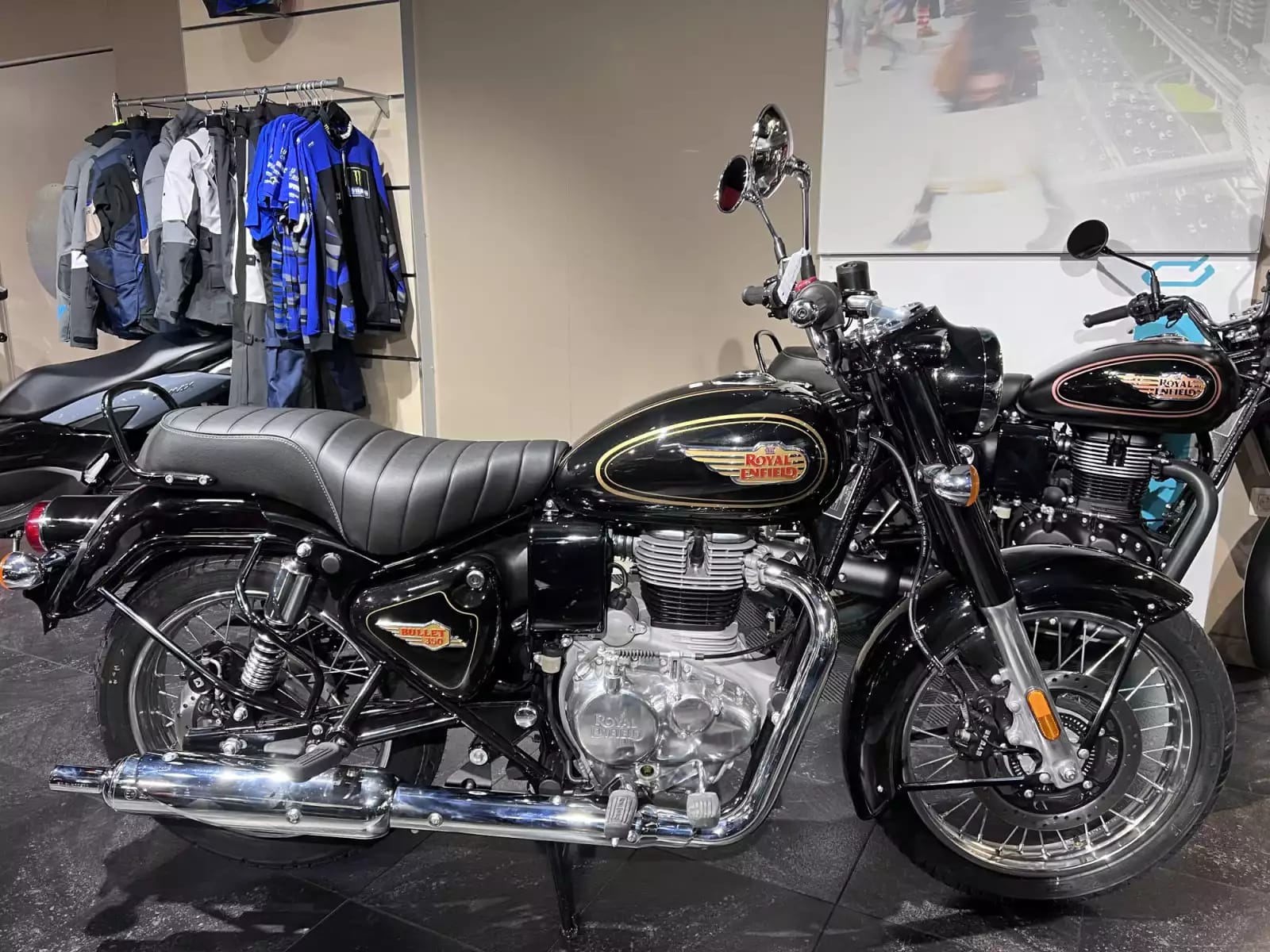 Royal Enfield Bullet 350 Black - Photo 1