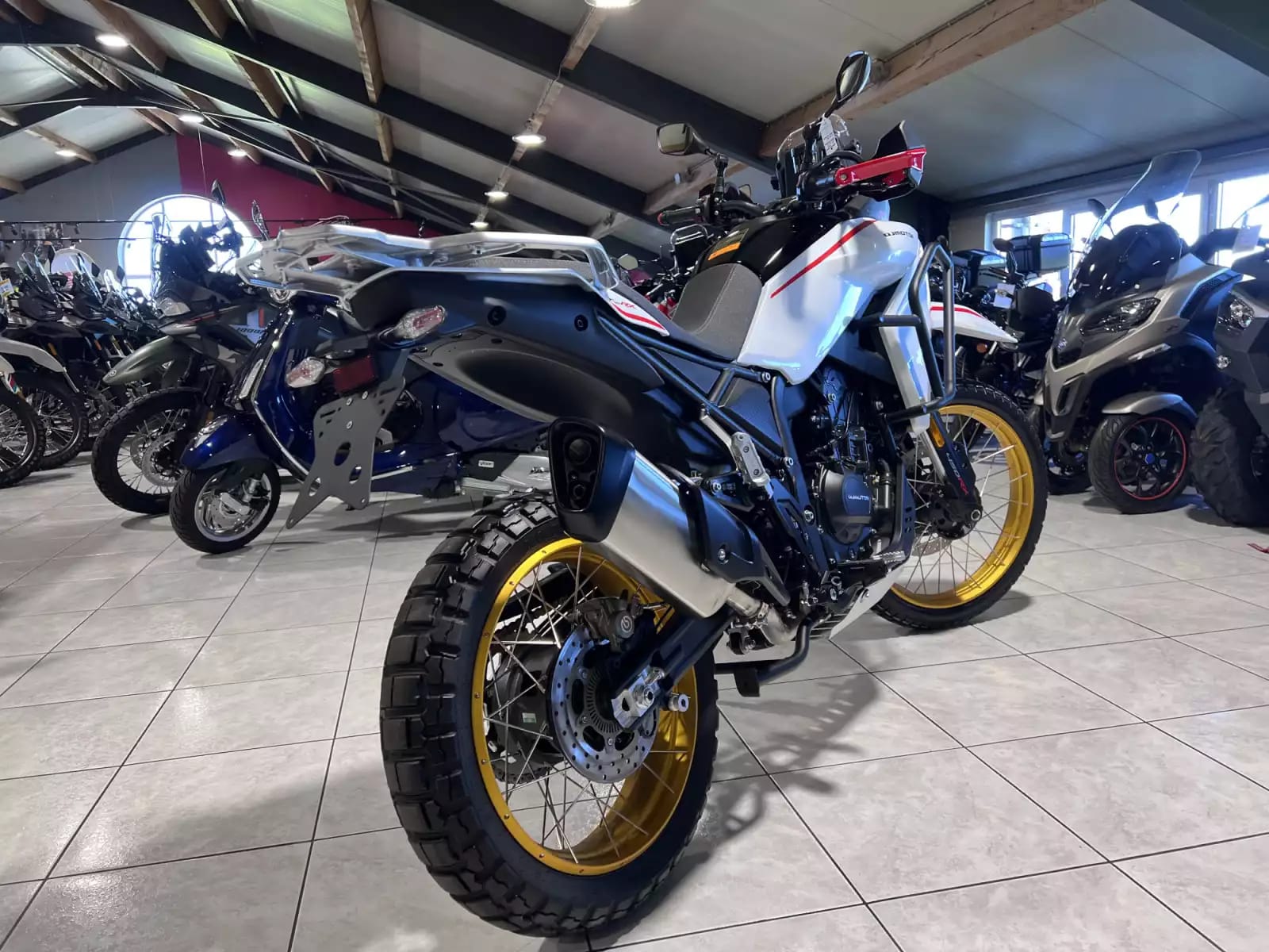 QJ Motor SRT 450 RX - Photo 1