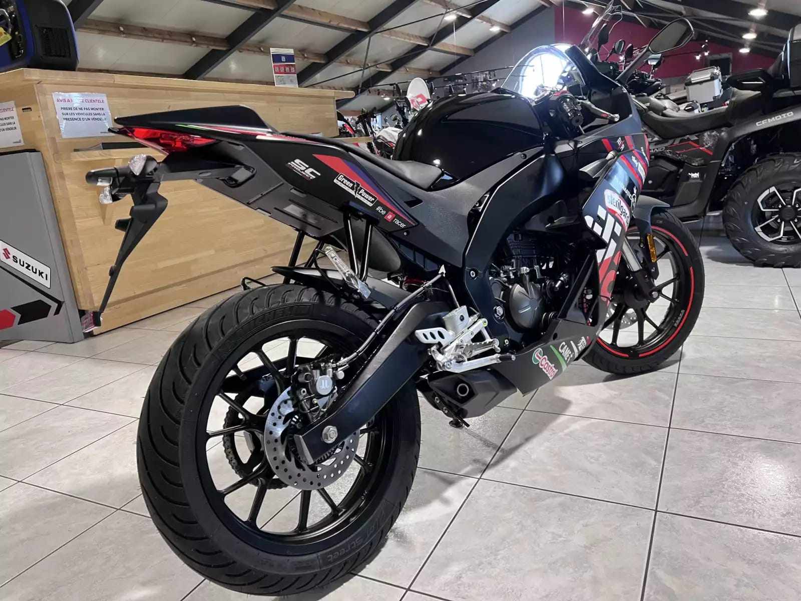 Aprilia RS 125 GP - Photo 1