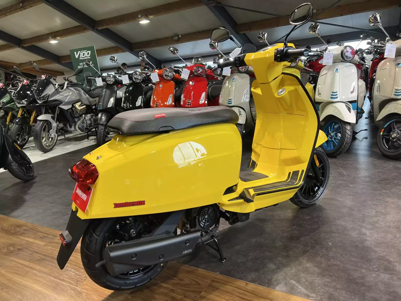 Lambretta V-125 Special - Photo 1