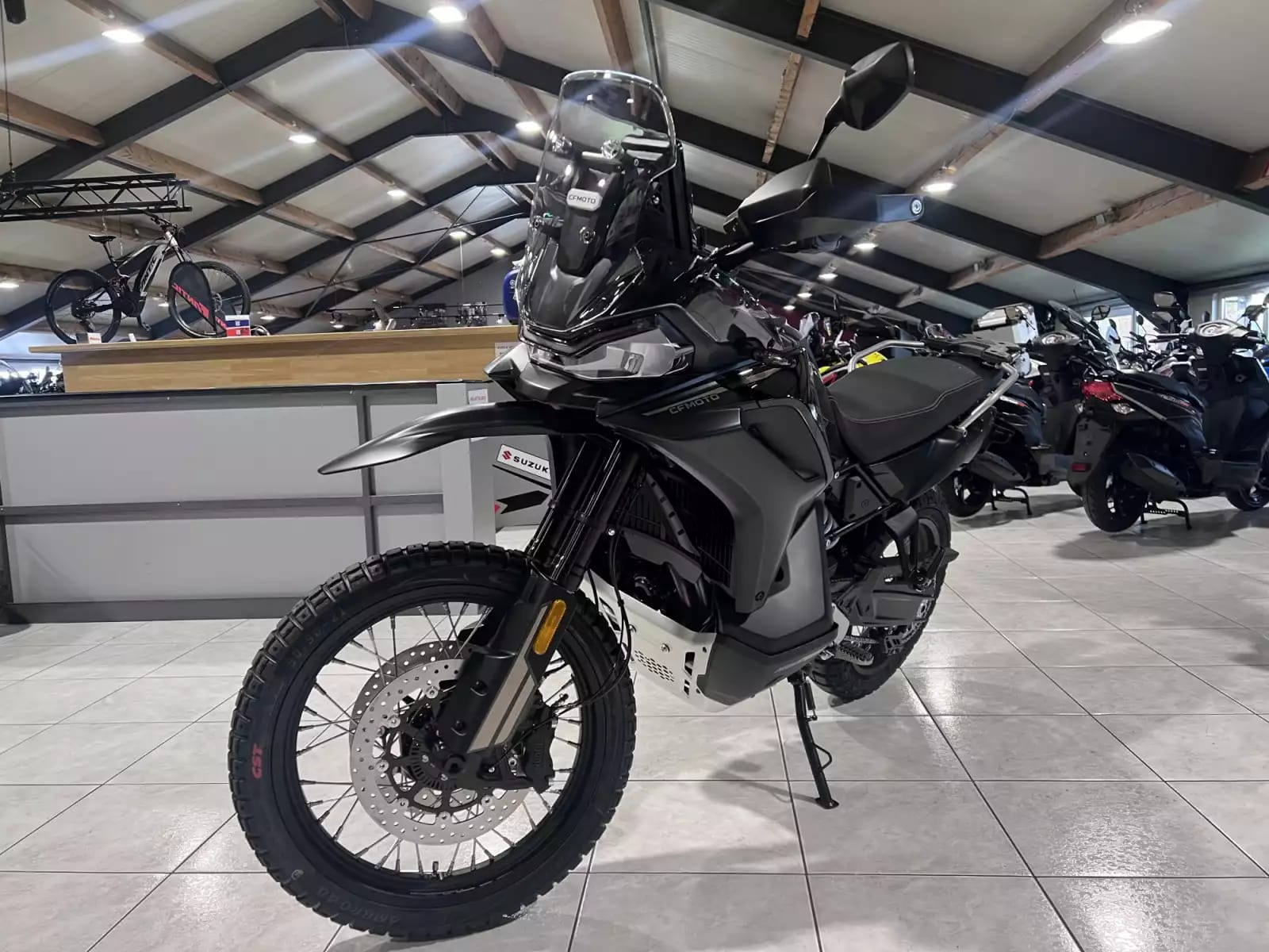 CF Moto 800 MT X - Photo 1