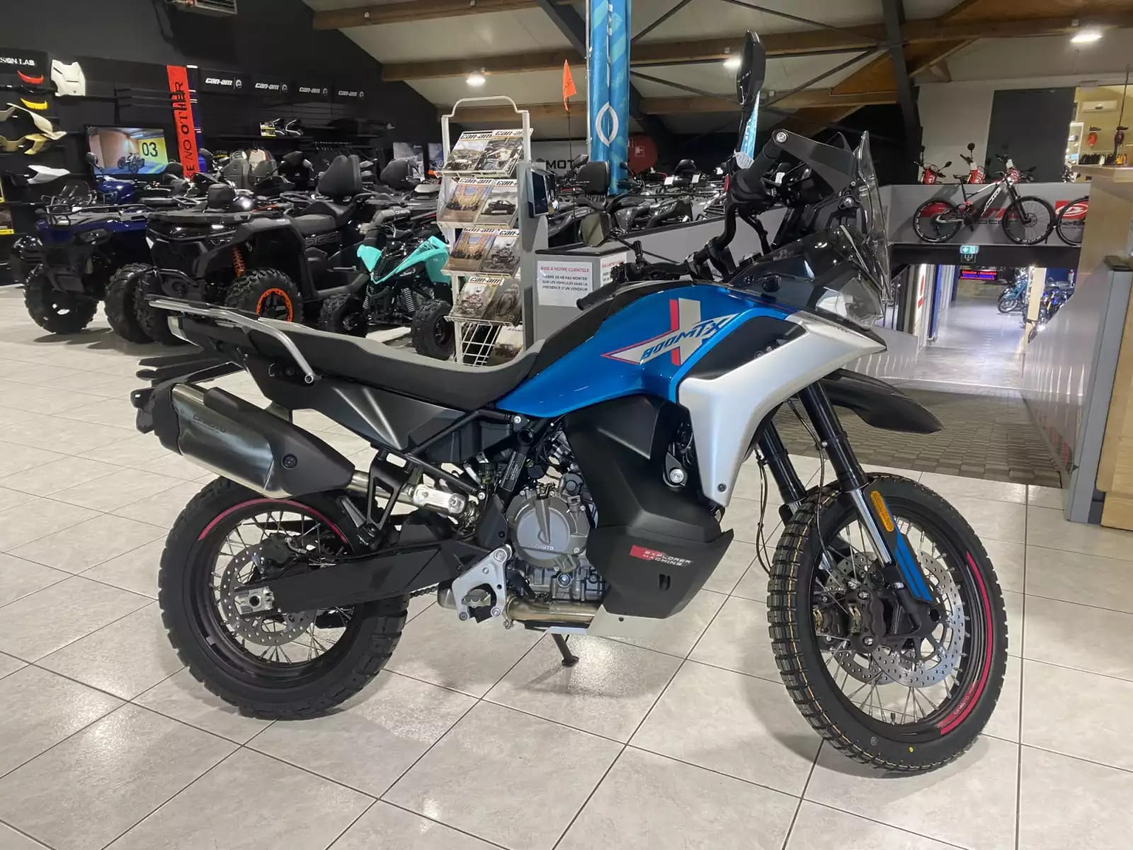 CF Moto 800 MT X - Photo 1