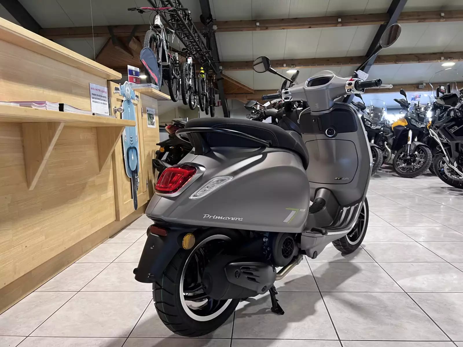 Vespa Primavera 125 Tech - Photo 1