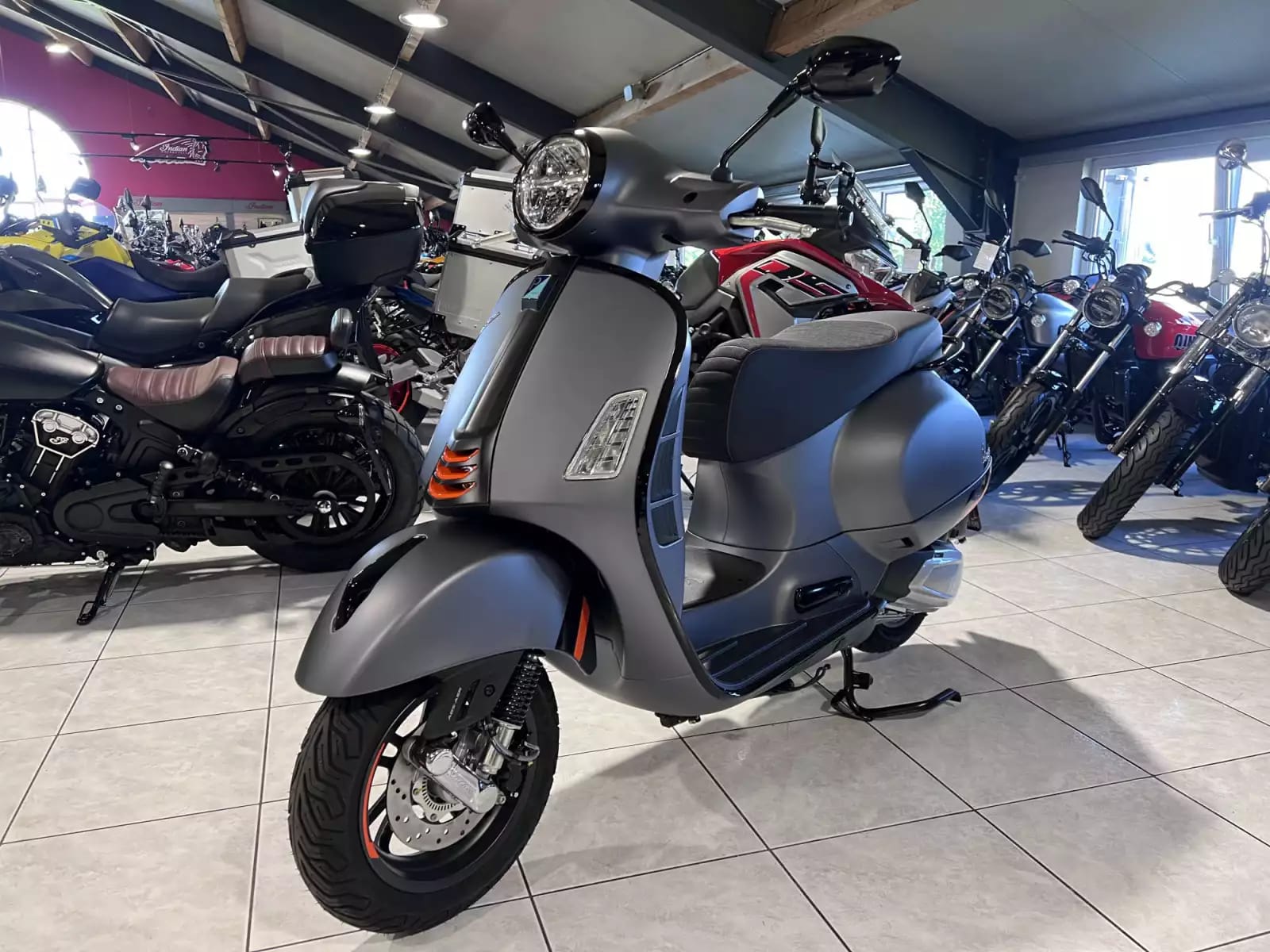 Vespa GTS Super Sport 310 - Photo 1
