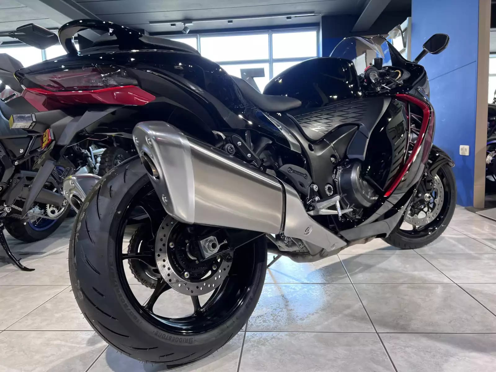 Suzuki Hayabusa 1300 - Photo 1
