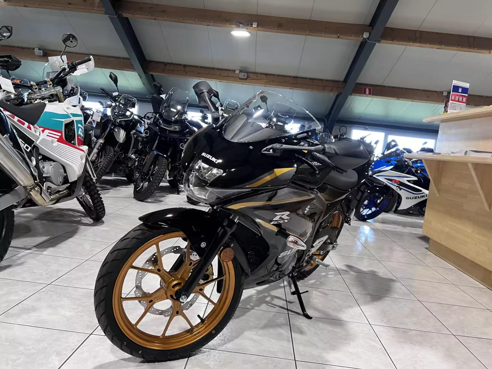 Suzuki GSX-R 125 - Photo 1