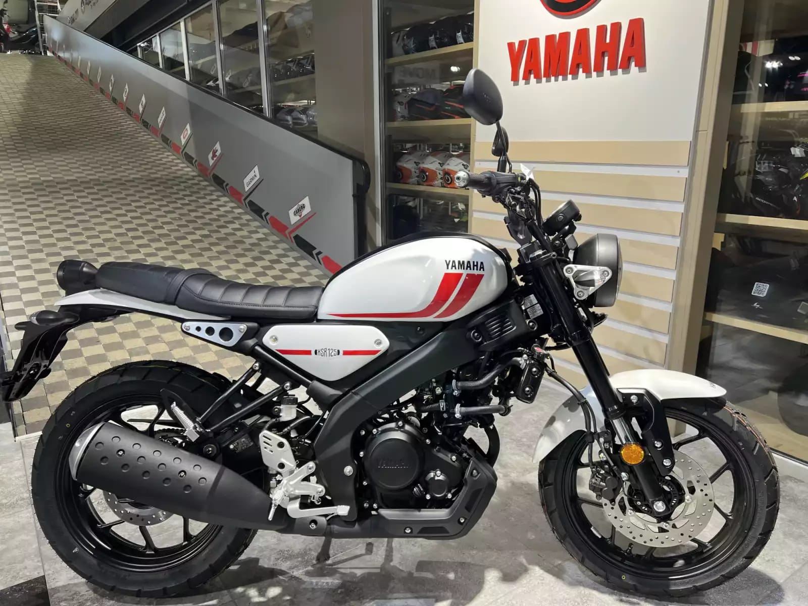 Yamaha XSR 125 - Photo 1