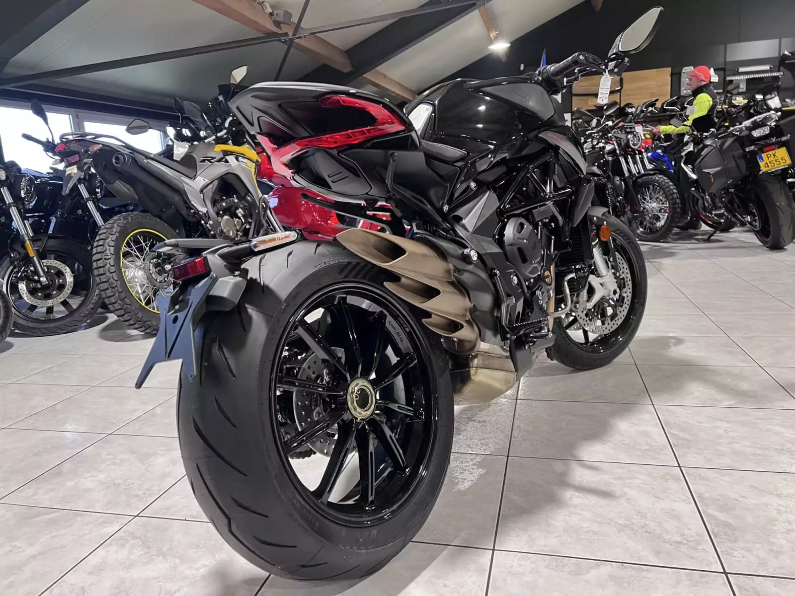 MV Agusta Dragster 800 - Photo 1