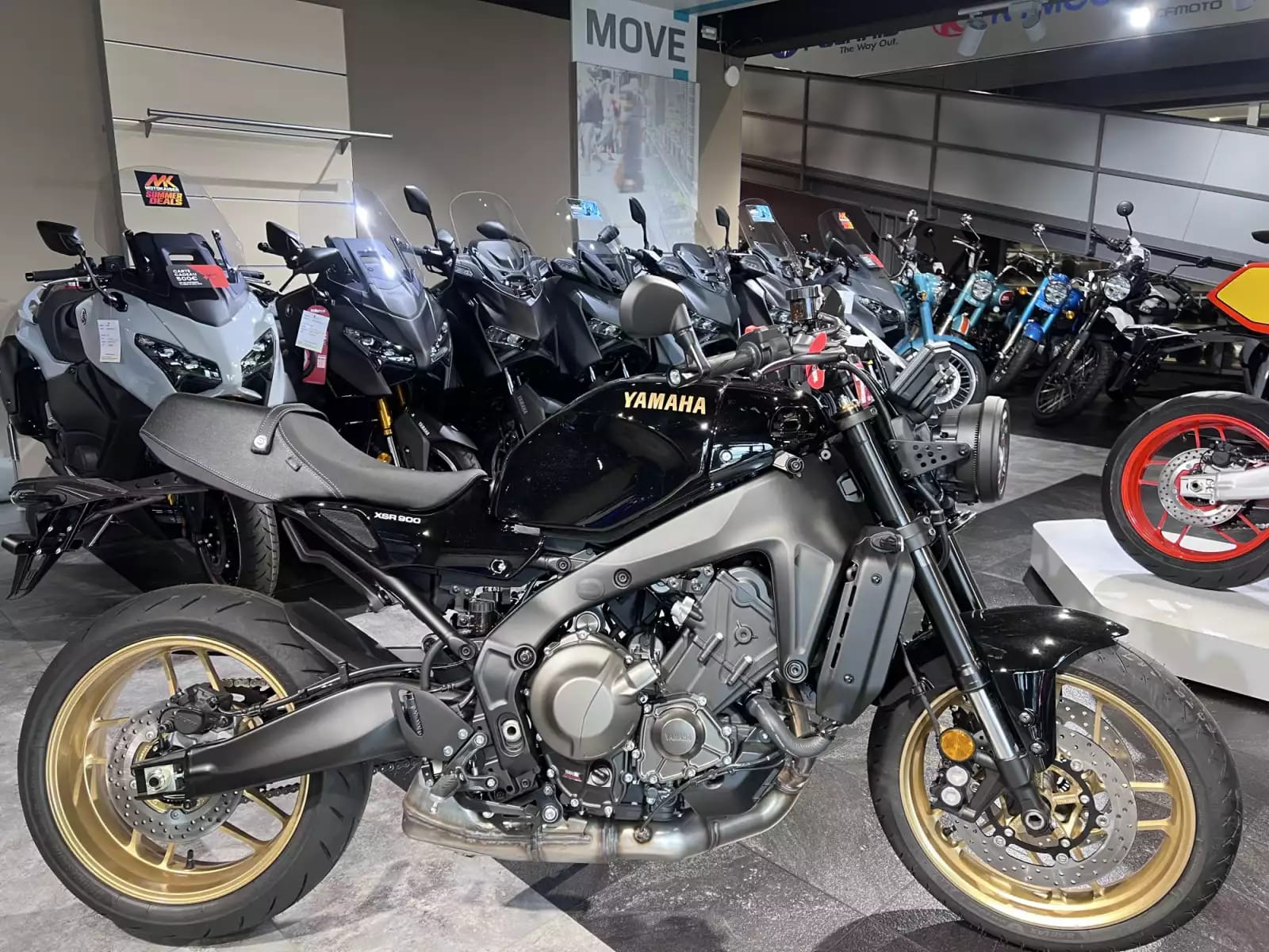 Yamaha XSR 900 - Photo 1