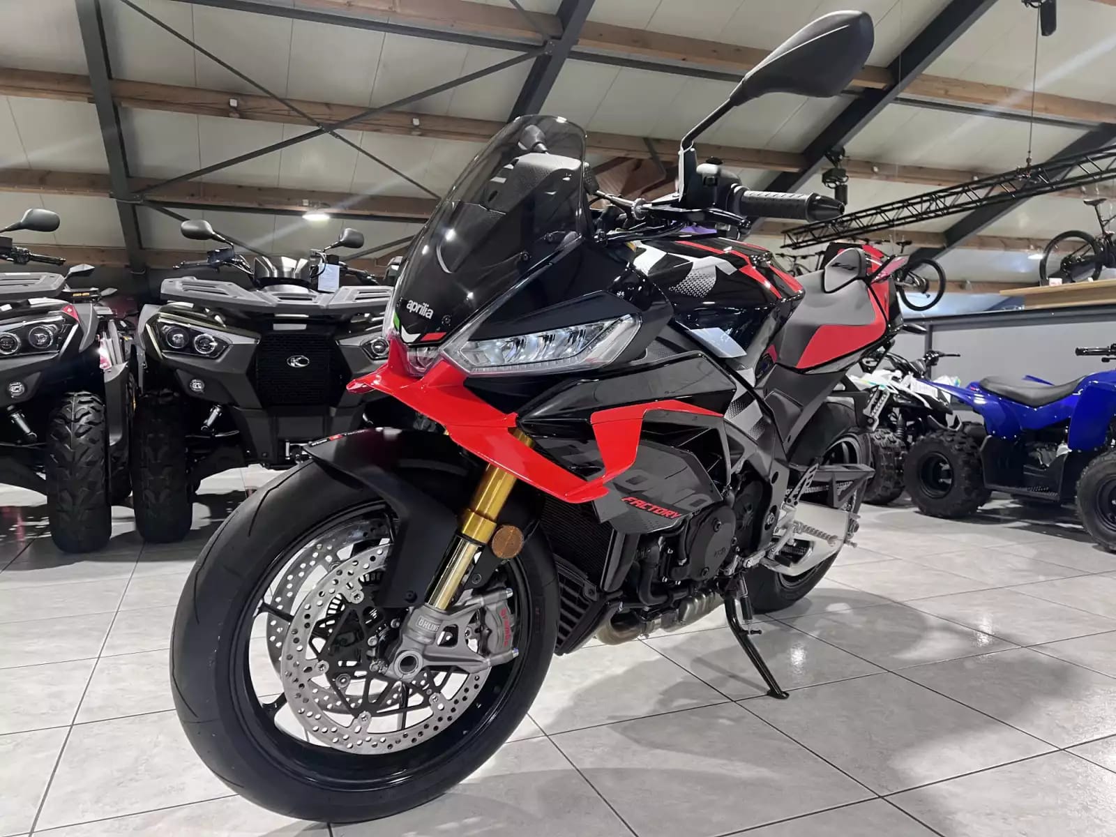 Aprilia Tuono 1100 FACTORY - Photo 1