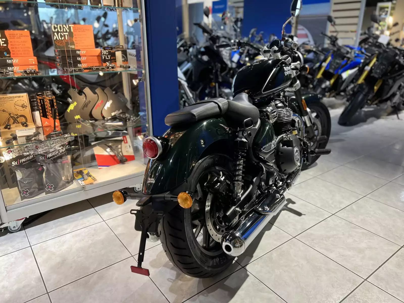 Royal Enfield Super Meteor 650 ASTRAL - Photo 1