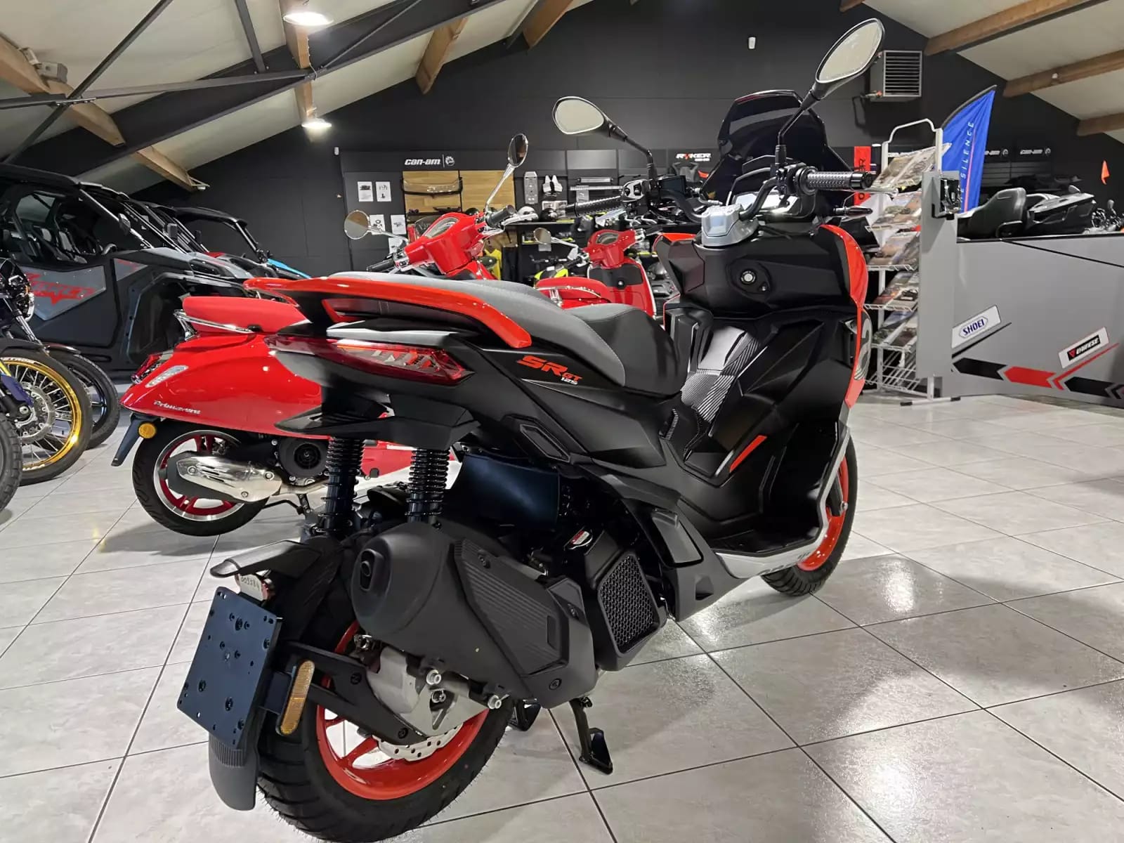 Aprilia SR 125 GT SPORT RED - Photo 1