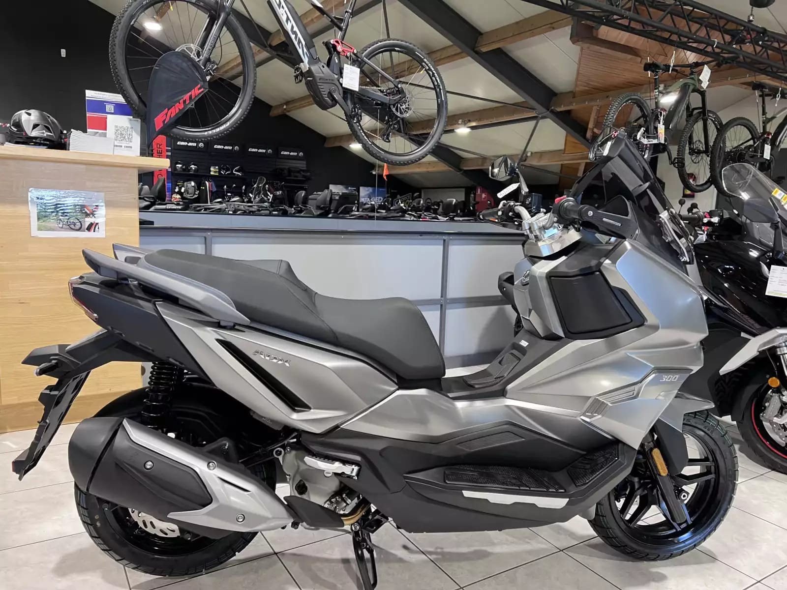 SYM ADX 300 - Photo 1