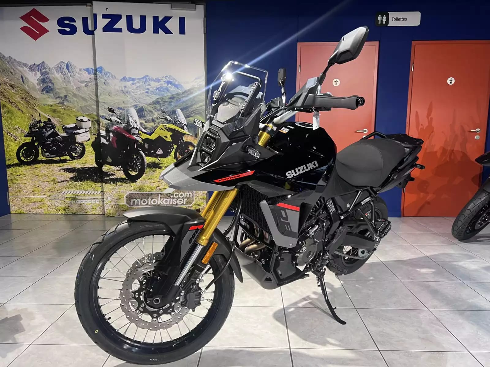 Suzuki DL VSTROM 800 DE - Photo 1