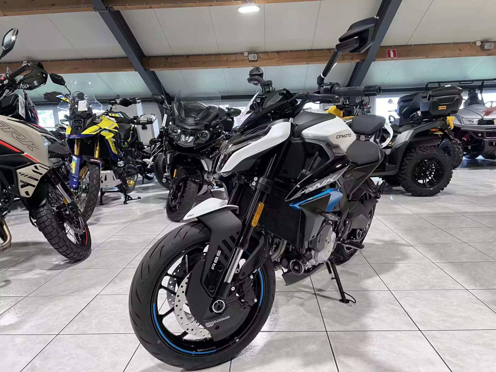 CF Moto 675 NK - Photo 1