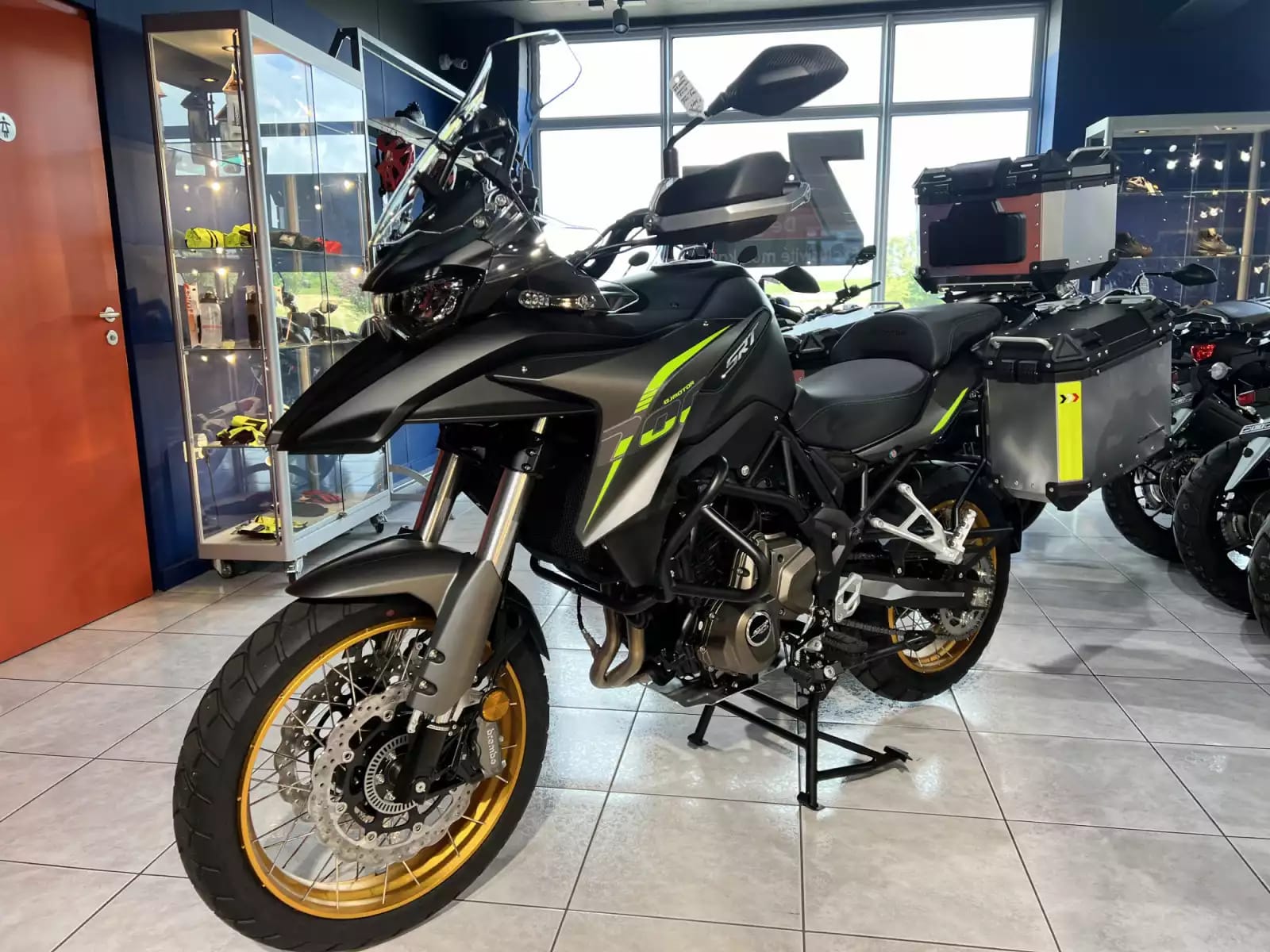 QJ Motor SRT 700 X TOURING - Photo 1