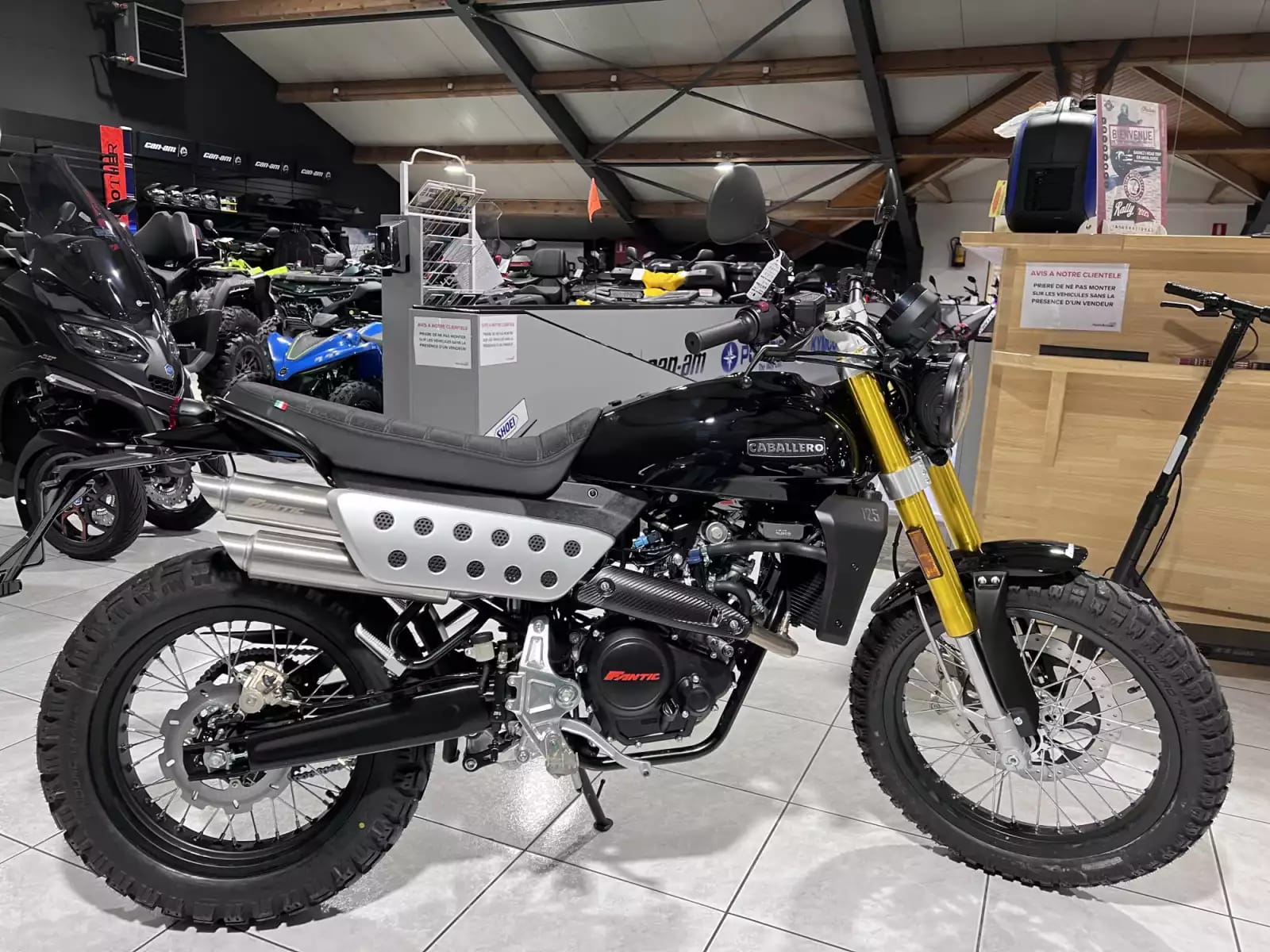 Fantic Caballero 125 Scrambler - Photo 1