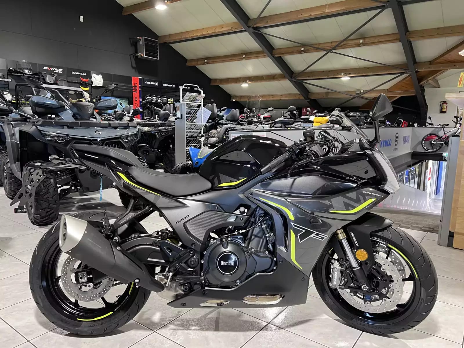 Benelli Tornado 550 - Photo 1