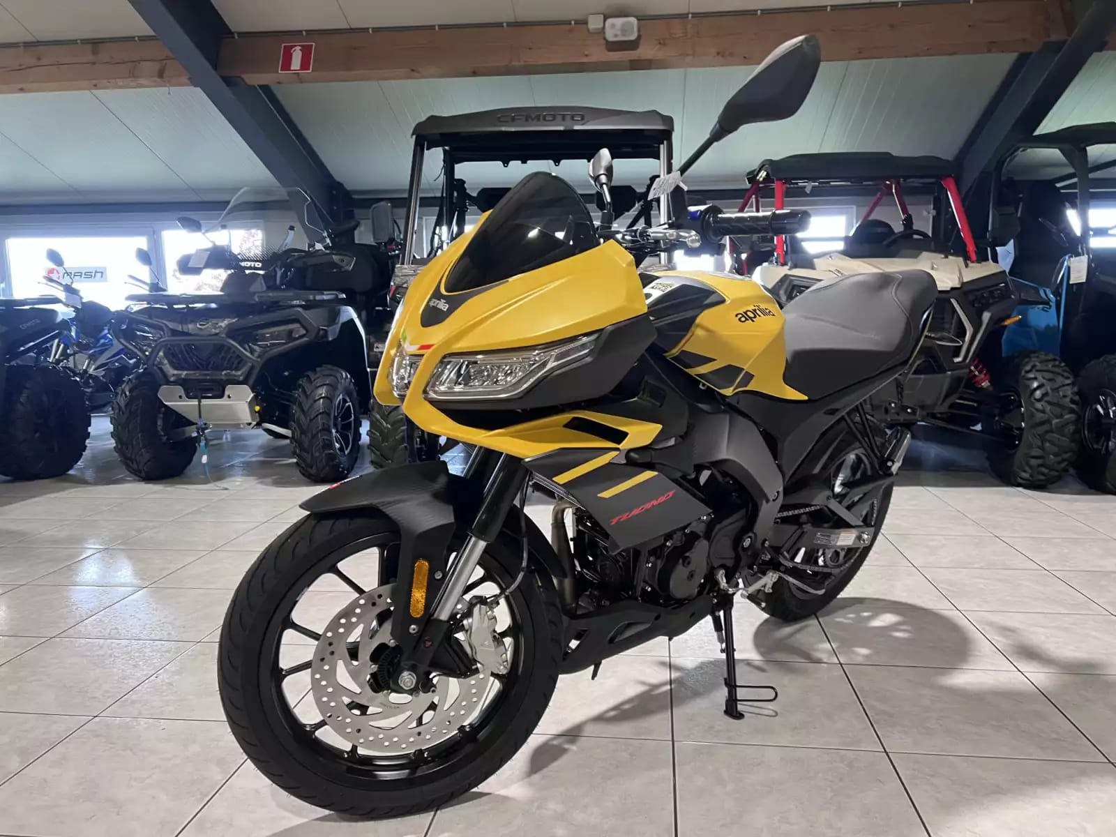 Aprilia Tuono 125 - Photo 1