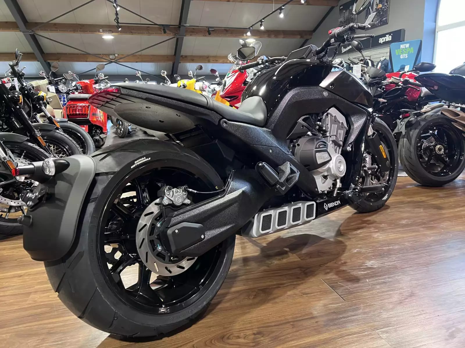 Benda LFC 700 - Photo 1