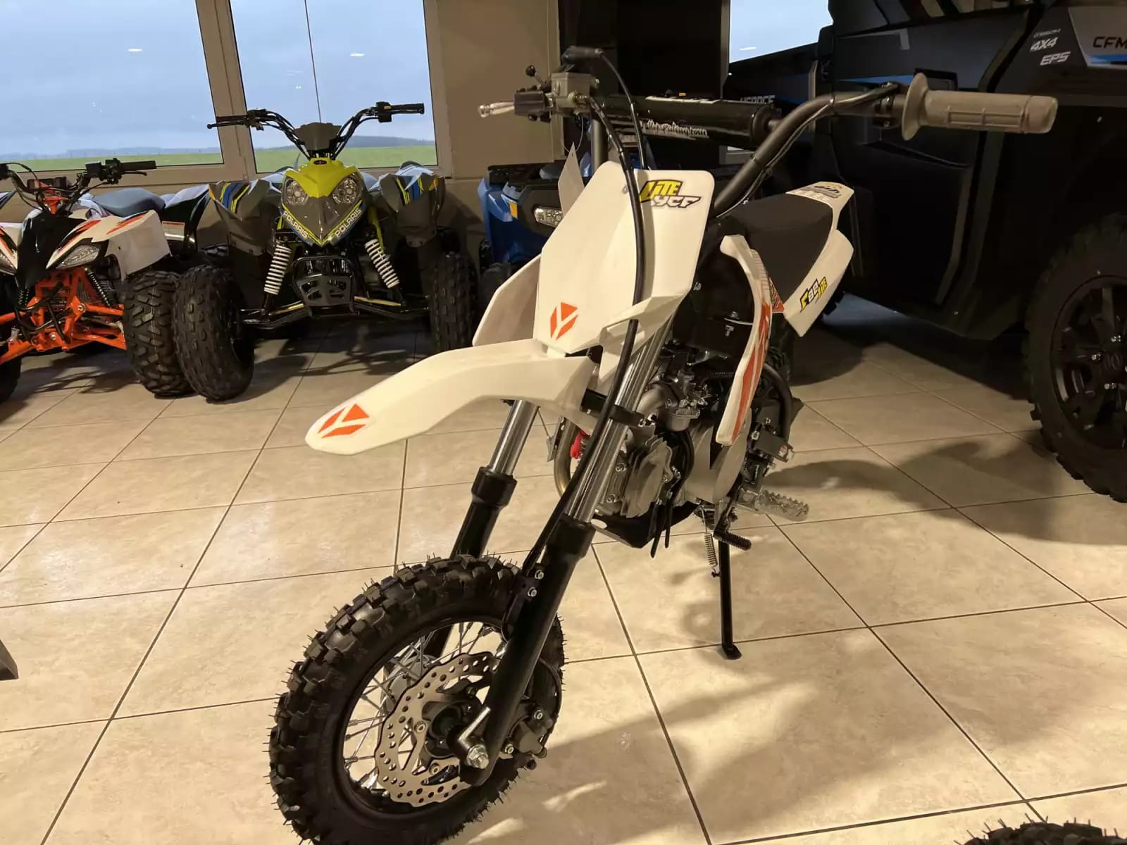 YCF Lite F88 S - Photo 1