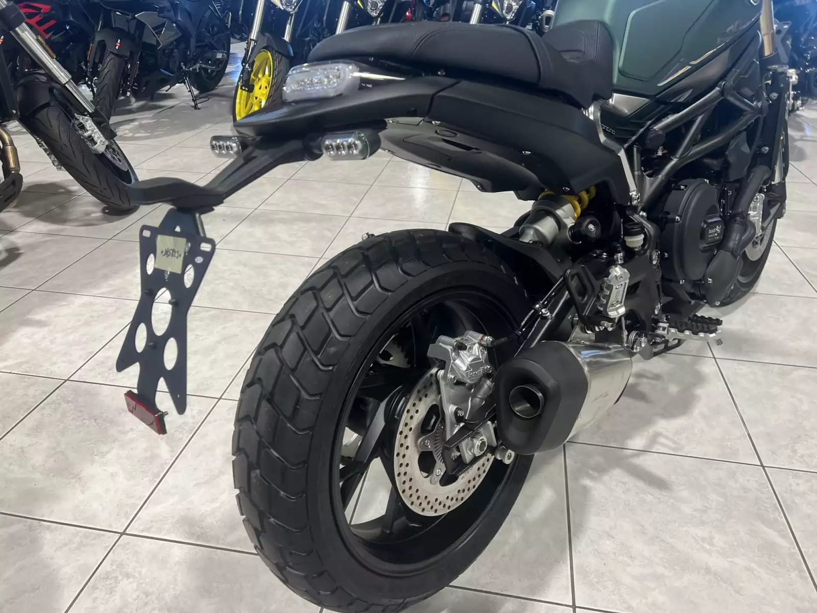 Benelli Leoncino 800 - Photo 1