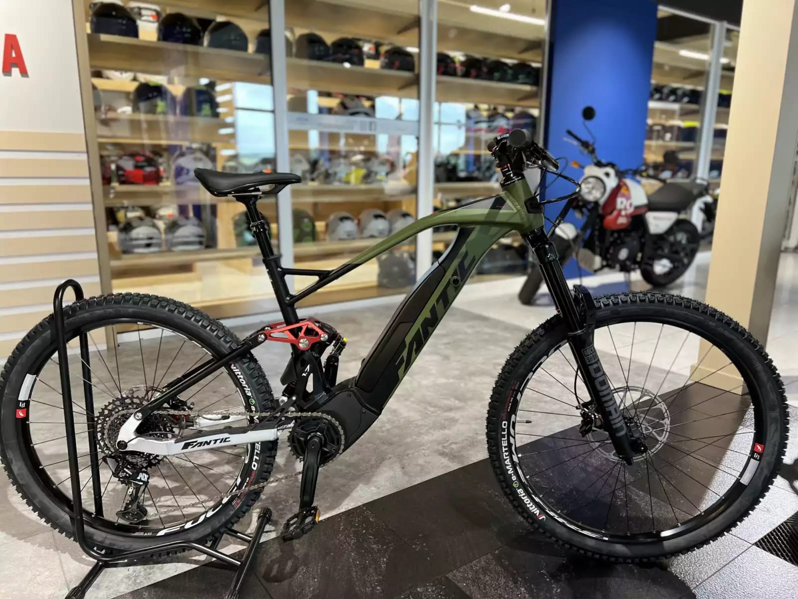 Fantic XXF 2.0 FACTORY 720Wh, 29''-27,5'', freins 4 pistons, 90 Nm - Photo 1