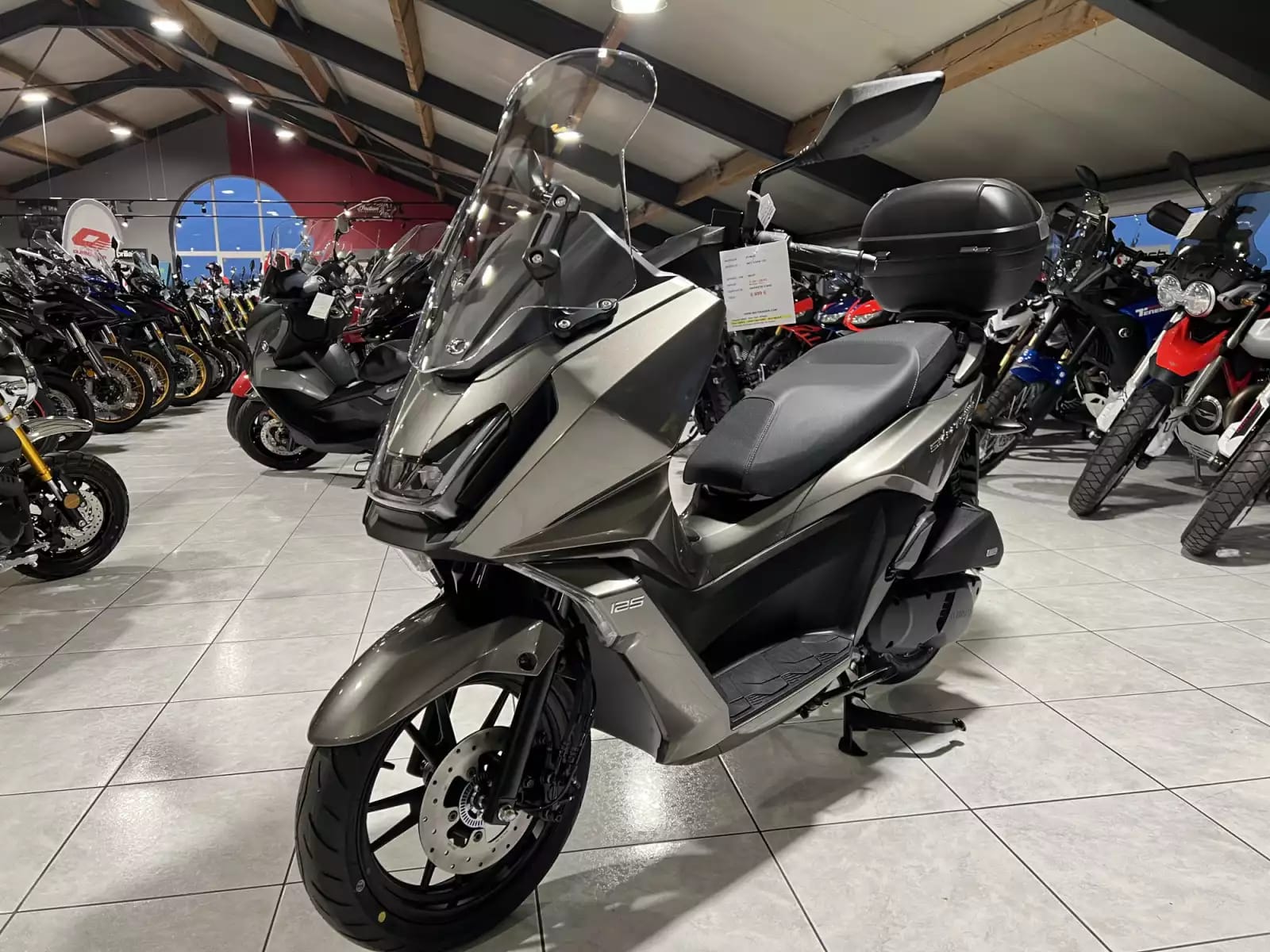 Kymco Skytown 50 - Photo 1