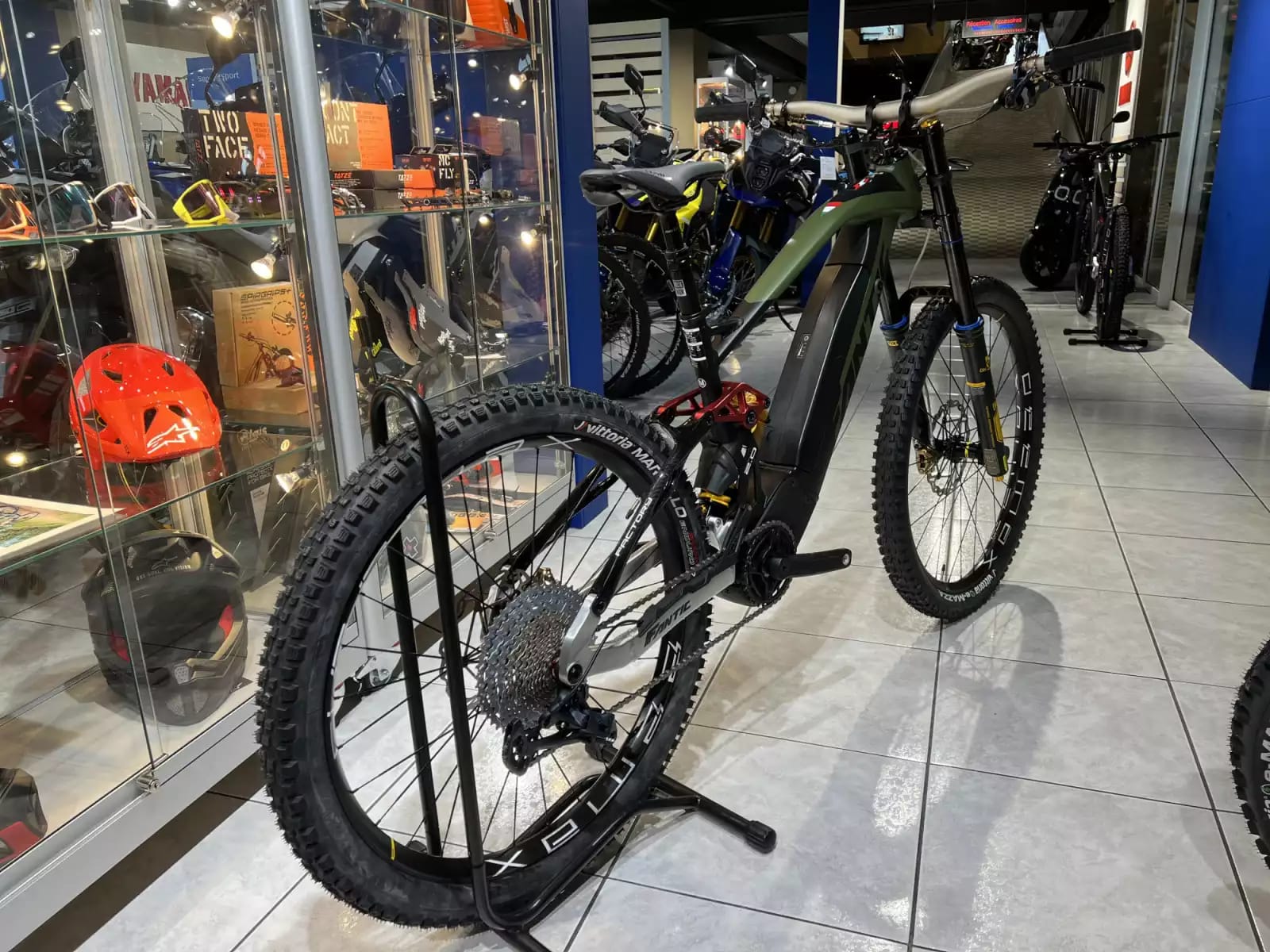 Fantic XXF 2.0 FACTORY Öhlins 720Wh, 29''-27,5'', freins 4 pistons, 90 Nm - Photo 1