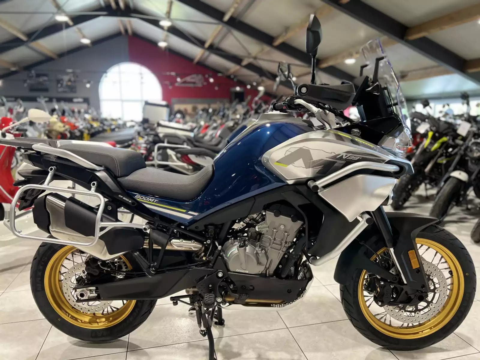 CF Moto 800 MT EXPLORER - Photo 1