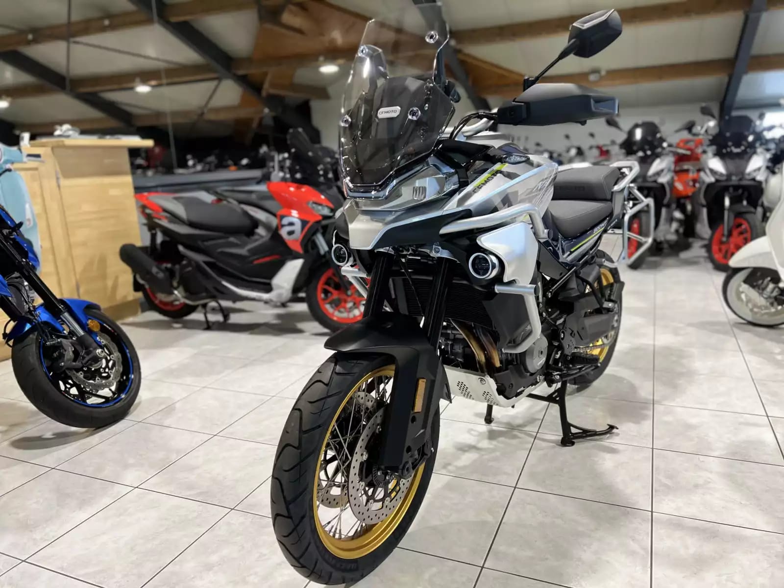 CF Moto 800 MT EXPLORER - Photo 1