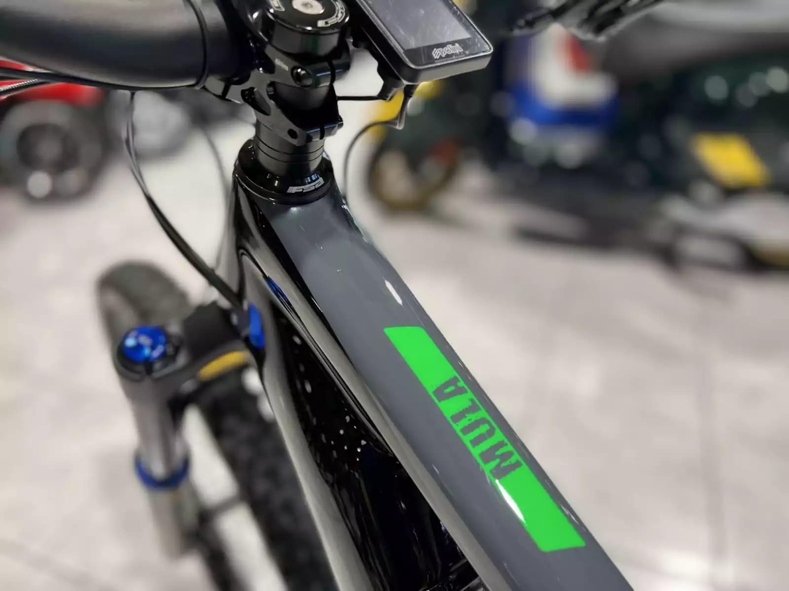 Fulgur Mula MX OHLINS GX12 6100 SW TG L  Carbone POLINI 90 Nm, taille S, M, L / 504 Wh, 12 V, 29''-27,5'', freins 4 pistons. - Photo 1