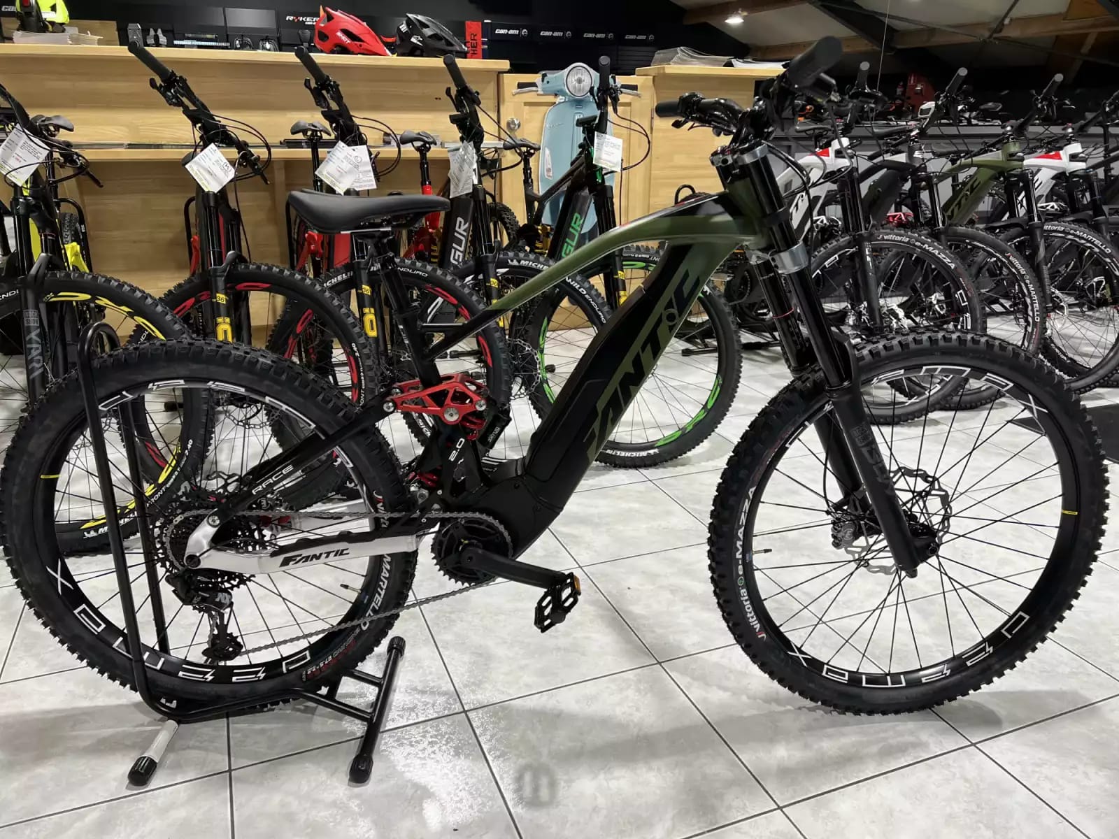 Fantic XXF 2.0 720Wh, 29''-27,5'', freins 4 pistons, 90 Nm - Photo 1