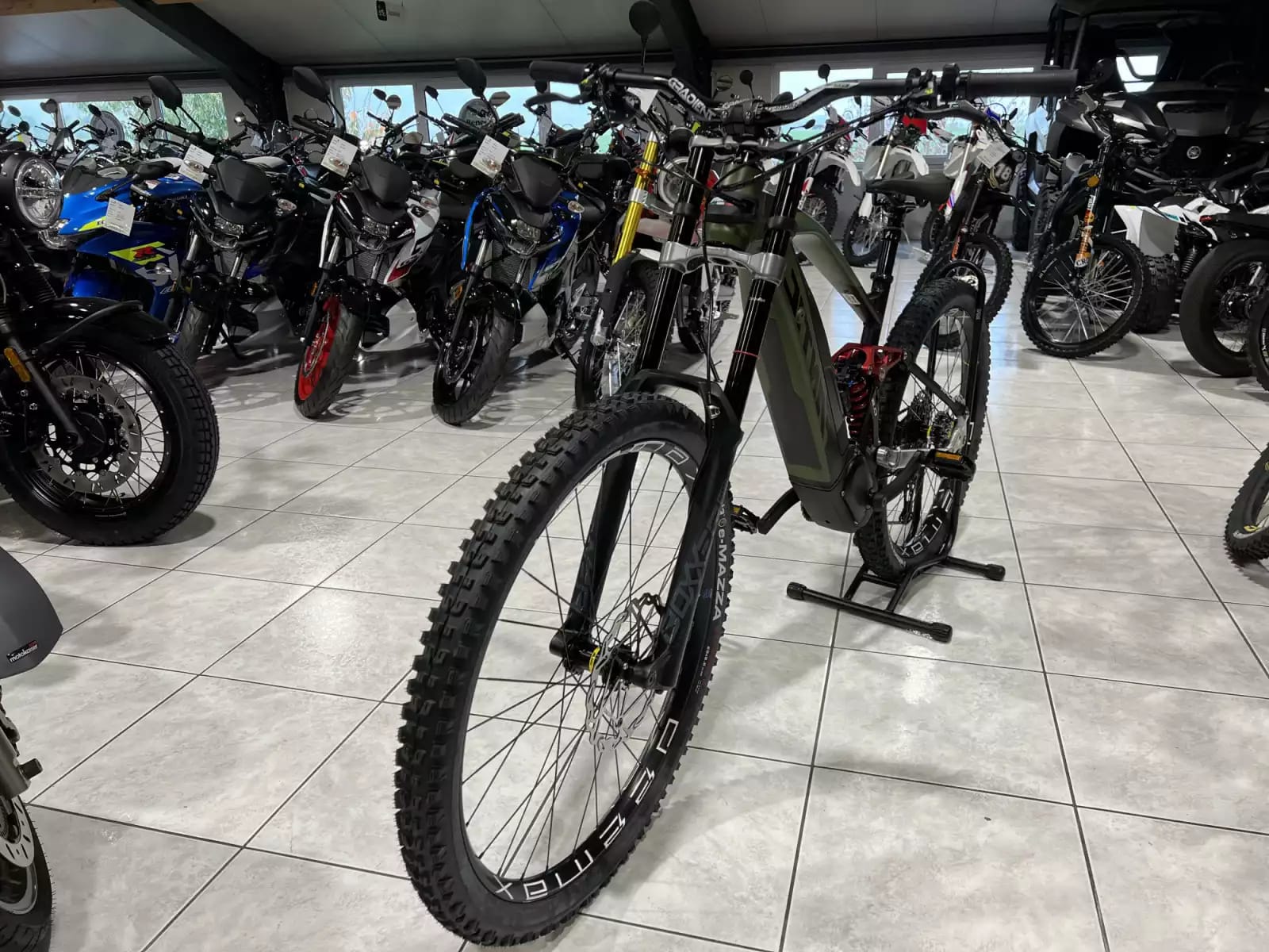 Fantic XXF 2.0 720Wh, 29''-27,5'', freins 4 pistons, 90 Nm - Photo 1