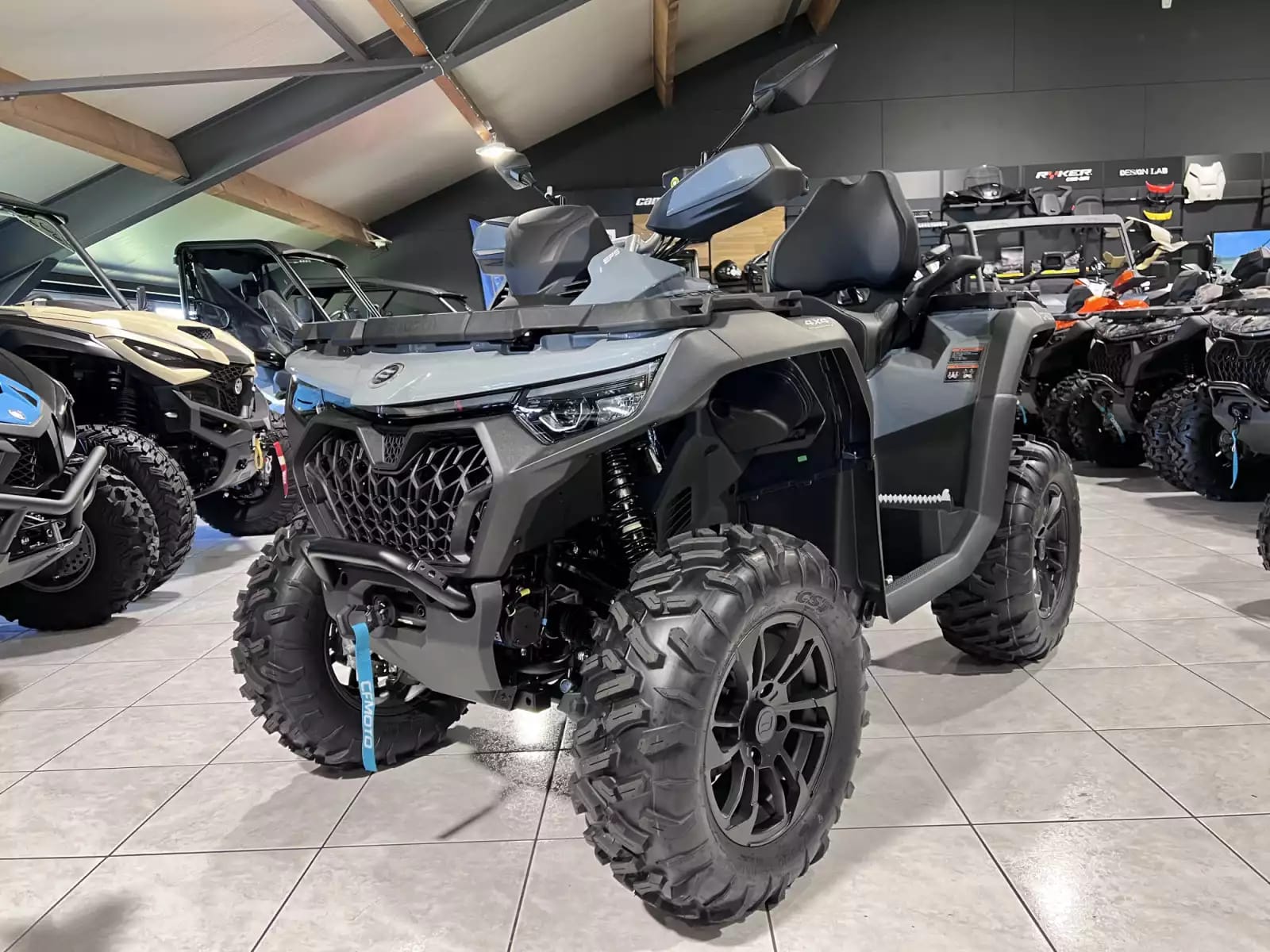 CF Moto CForce 1000 T3 AGRI NO ABS 60 KM/H - Photo 1