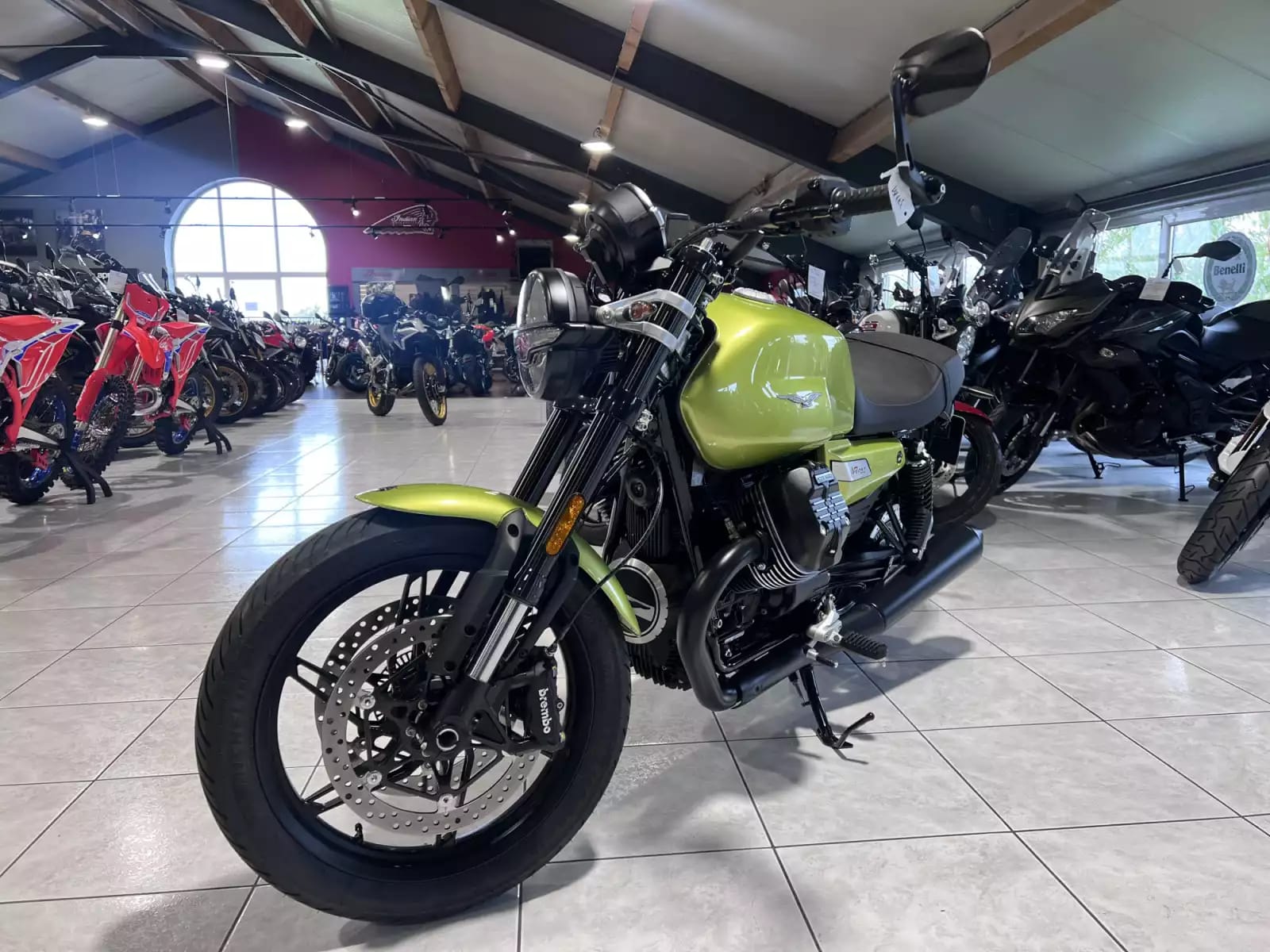 Moto Guzzi V 7 SPORT - Photo 1