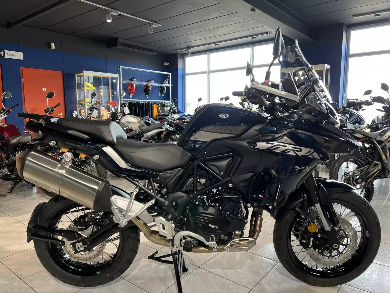 Benelli TRK 502 X - Photo 1