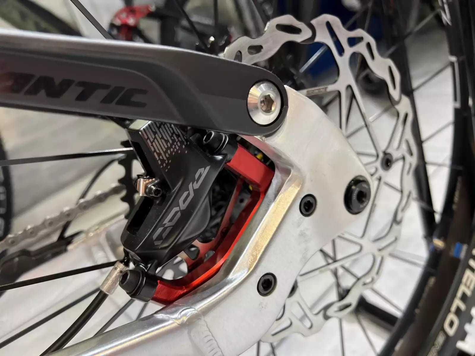 Fantic XEF 1.8 SPORT  720Wh, 29''-27,5'', freins 4 pistons, 90 Nm - Photo 1