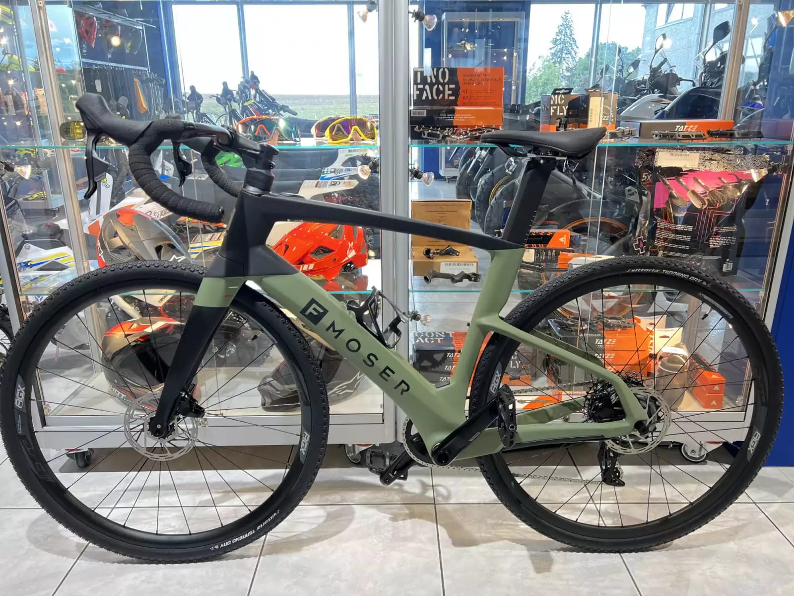 Moser e-Gravel Rival carbon 42Nm Taille S / 250Wh, 36 V. - Photo 1