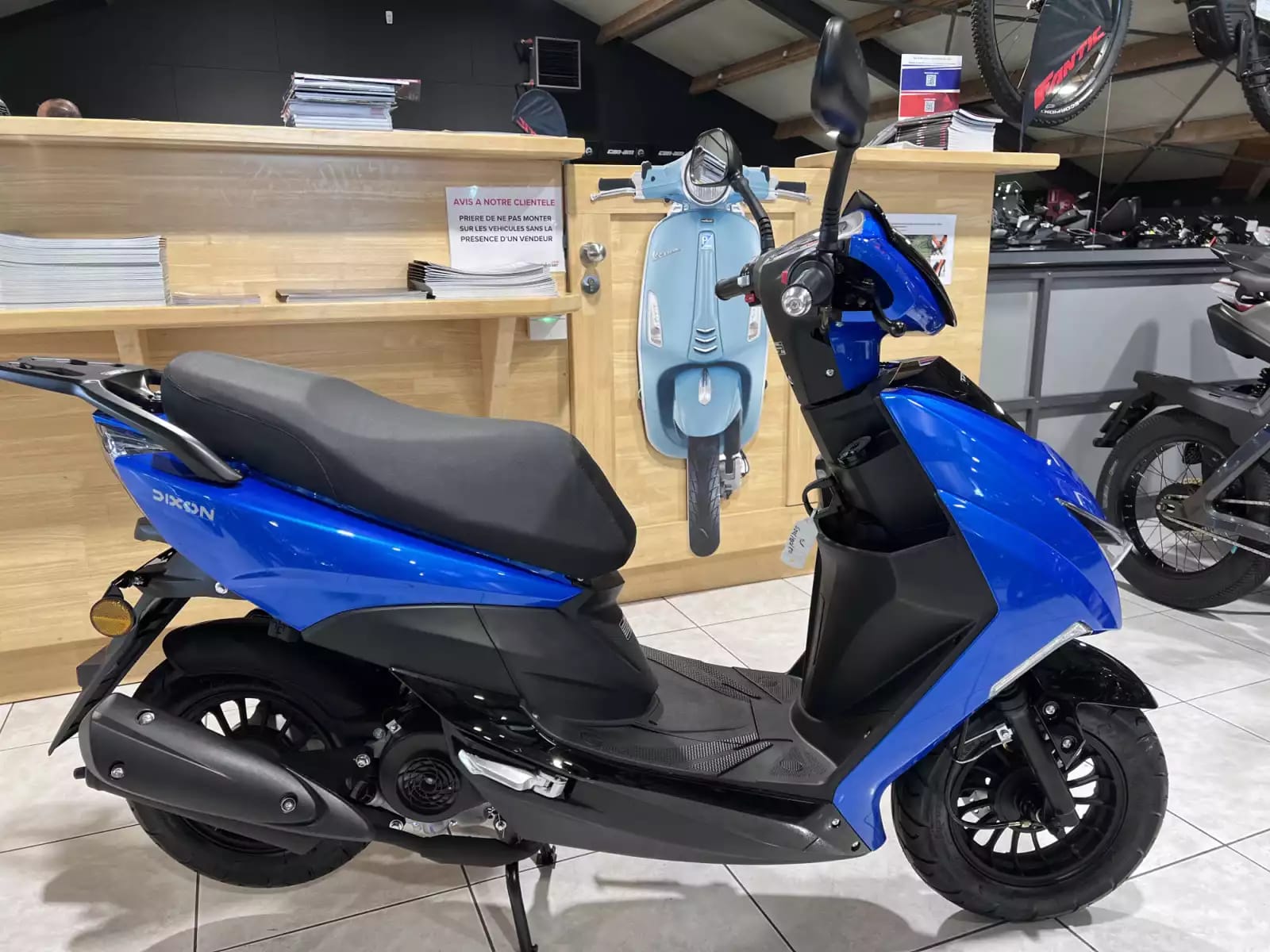 TNT Motor Dixon 10 CLASSE A 25 km/h - Photo 1