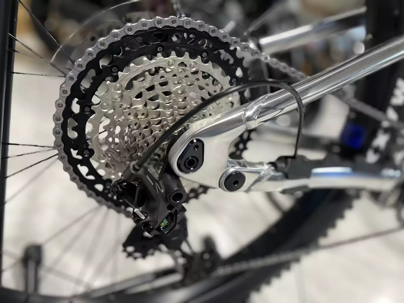 Yamaha Moro 07 30 TH M Rock Shox 160 mm, Magura freins 4 pistons,  PW séries 85 Nm / 500 Wh, 36 V, roue 27,5'', cadre allu, 24 Kg. - Photo 1