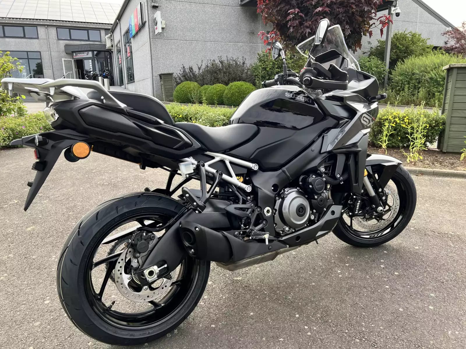 Suzuki GSX-S 1000GX - Photo 1