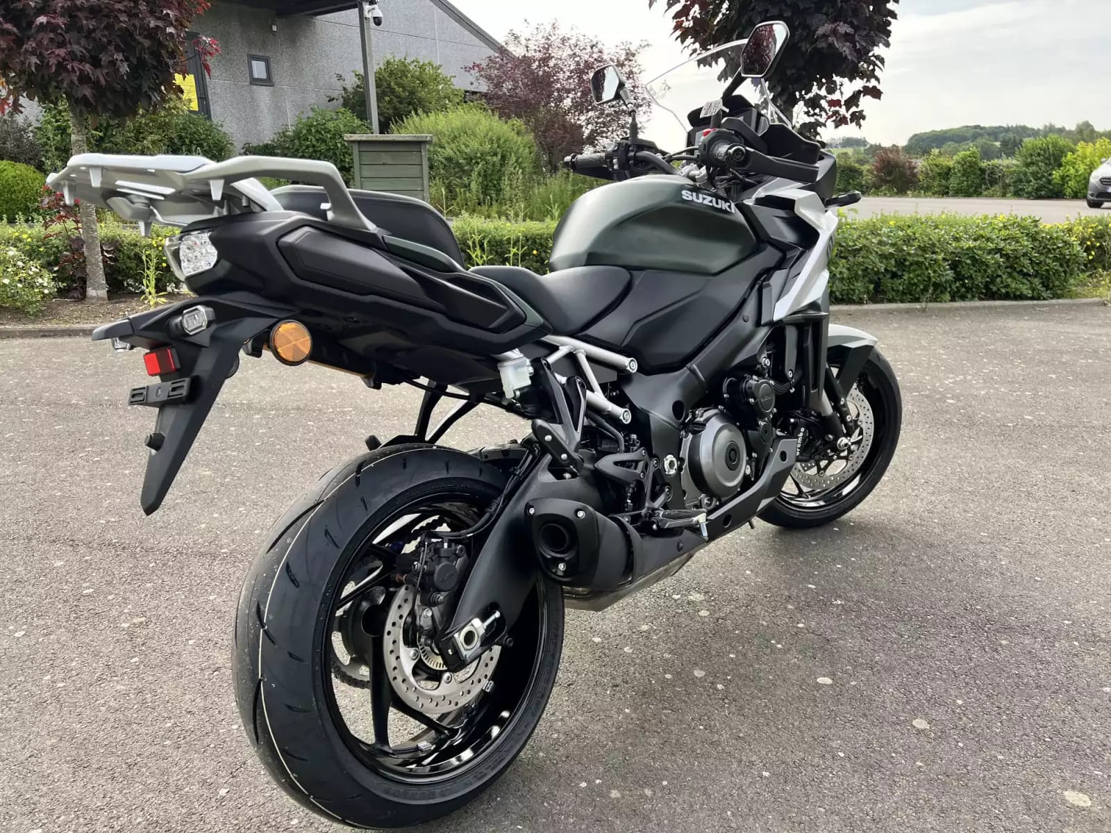 Suzuki GSX-S 1000GX - Photo 1