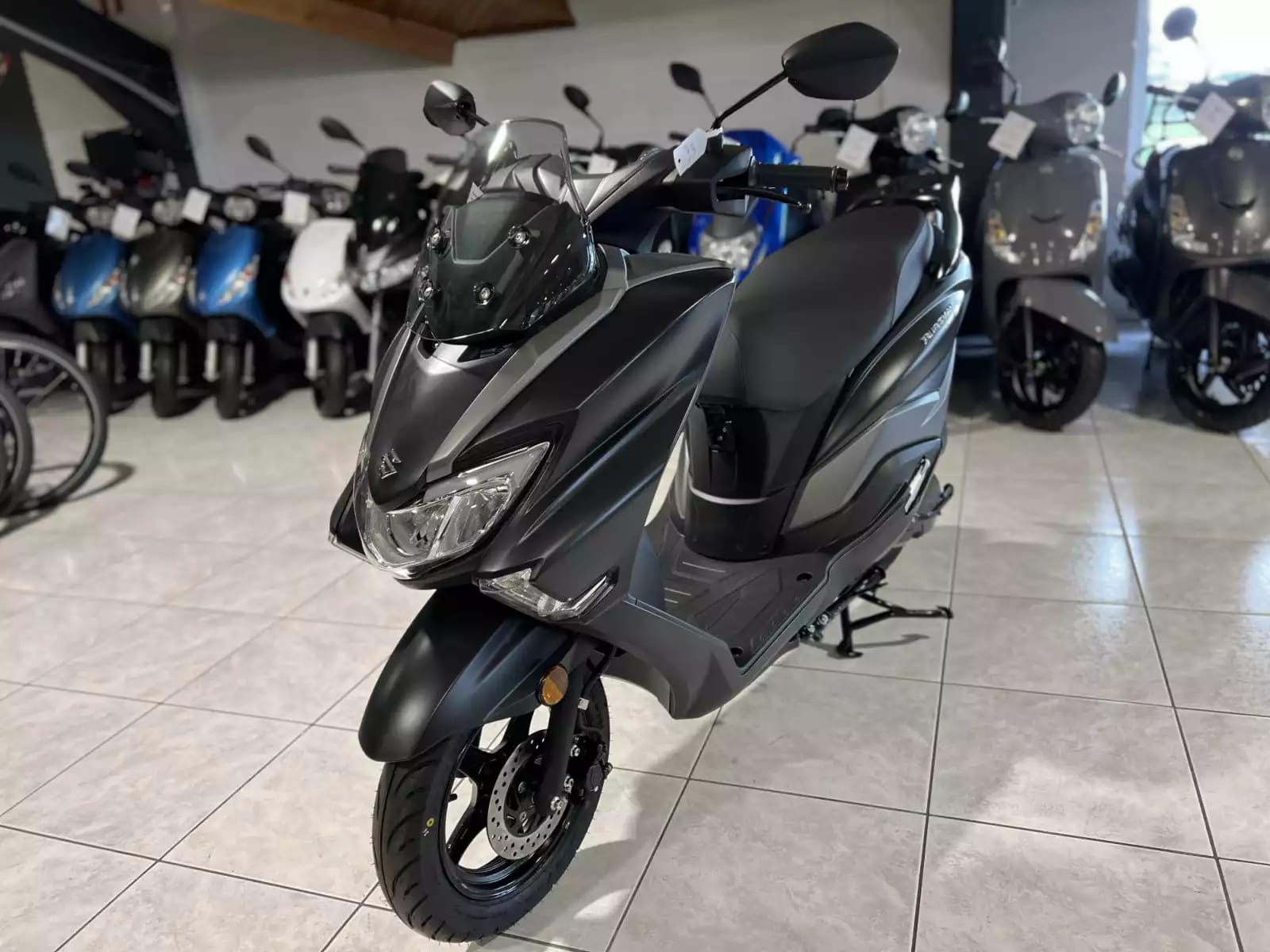 Suzuki Burgman 125 125 - Photo 1