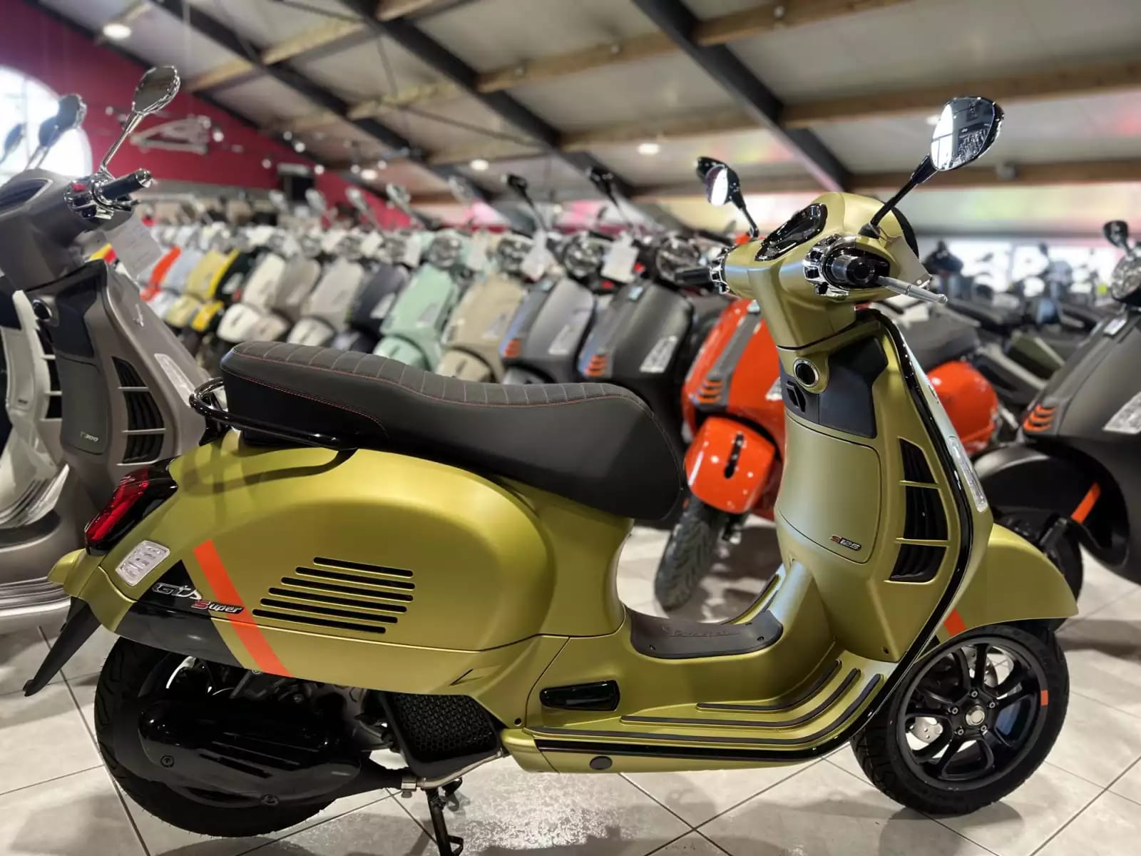 Vespa GTS Super Sport 300 - Photo 1
