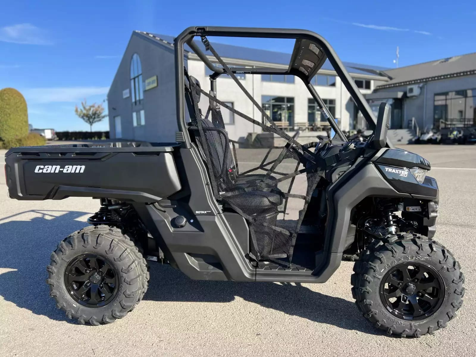 Can Am Traxter MY25 XU DPS  HD11 ABS T + 60 km/h noir - Photo 1