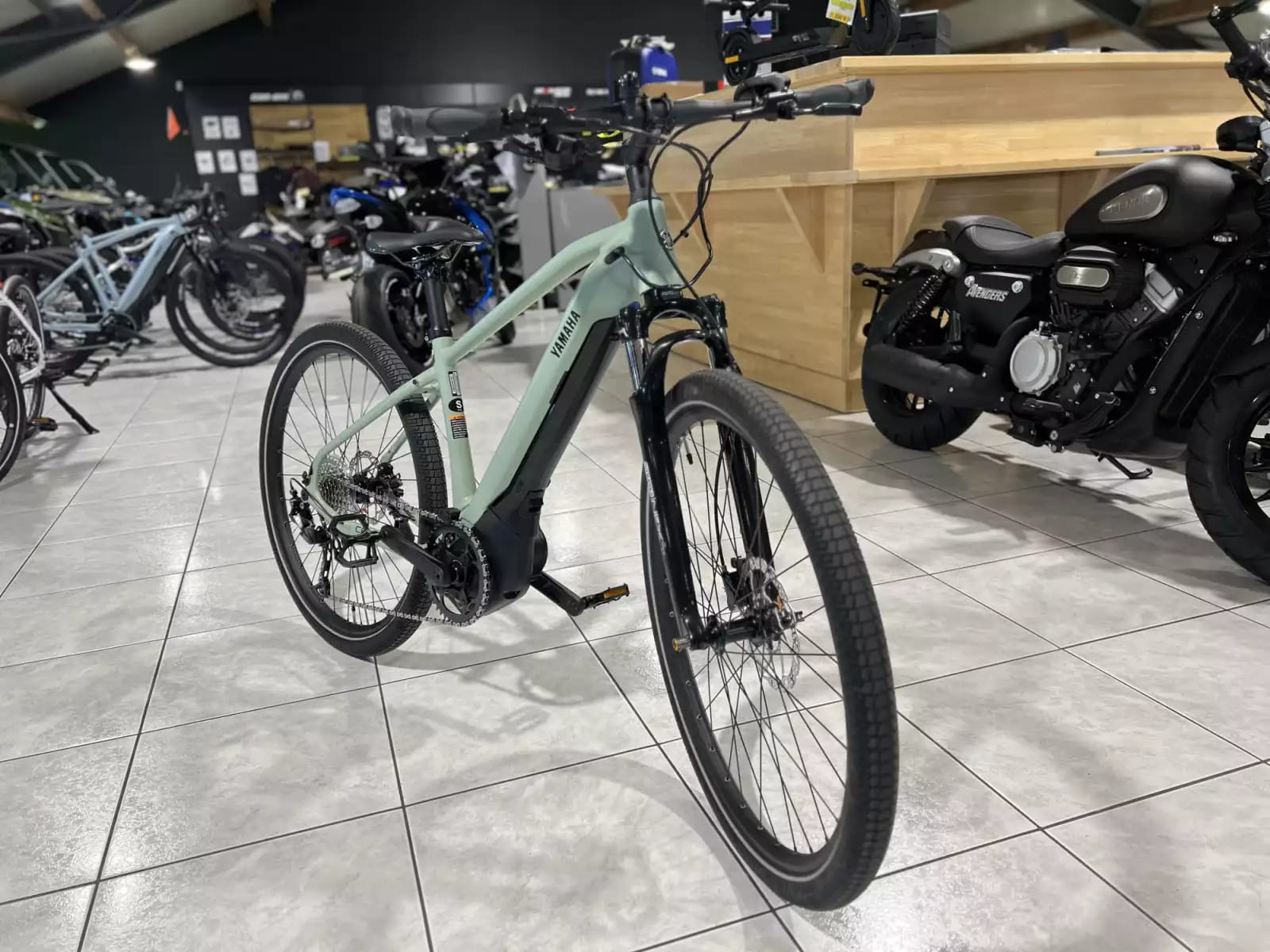 Yamaha CrossCore RC M Freins Shimano,  PW séries 70 Nm, fourche NEX / 500 Wh, 36 V, roue 27,5,  cadre allu, 23,9 Kg.  taille S - Photo 1