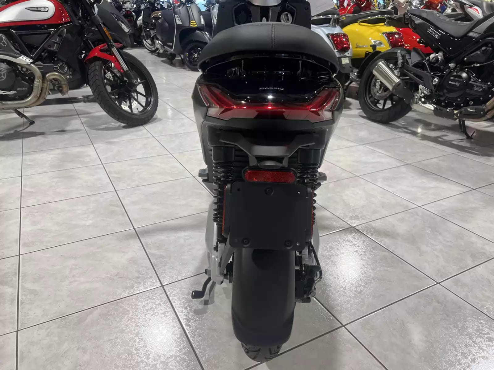 Piaggio 1 Disponible en classe B 45km/h - Photo 1