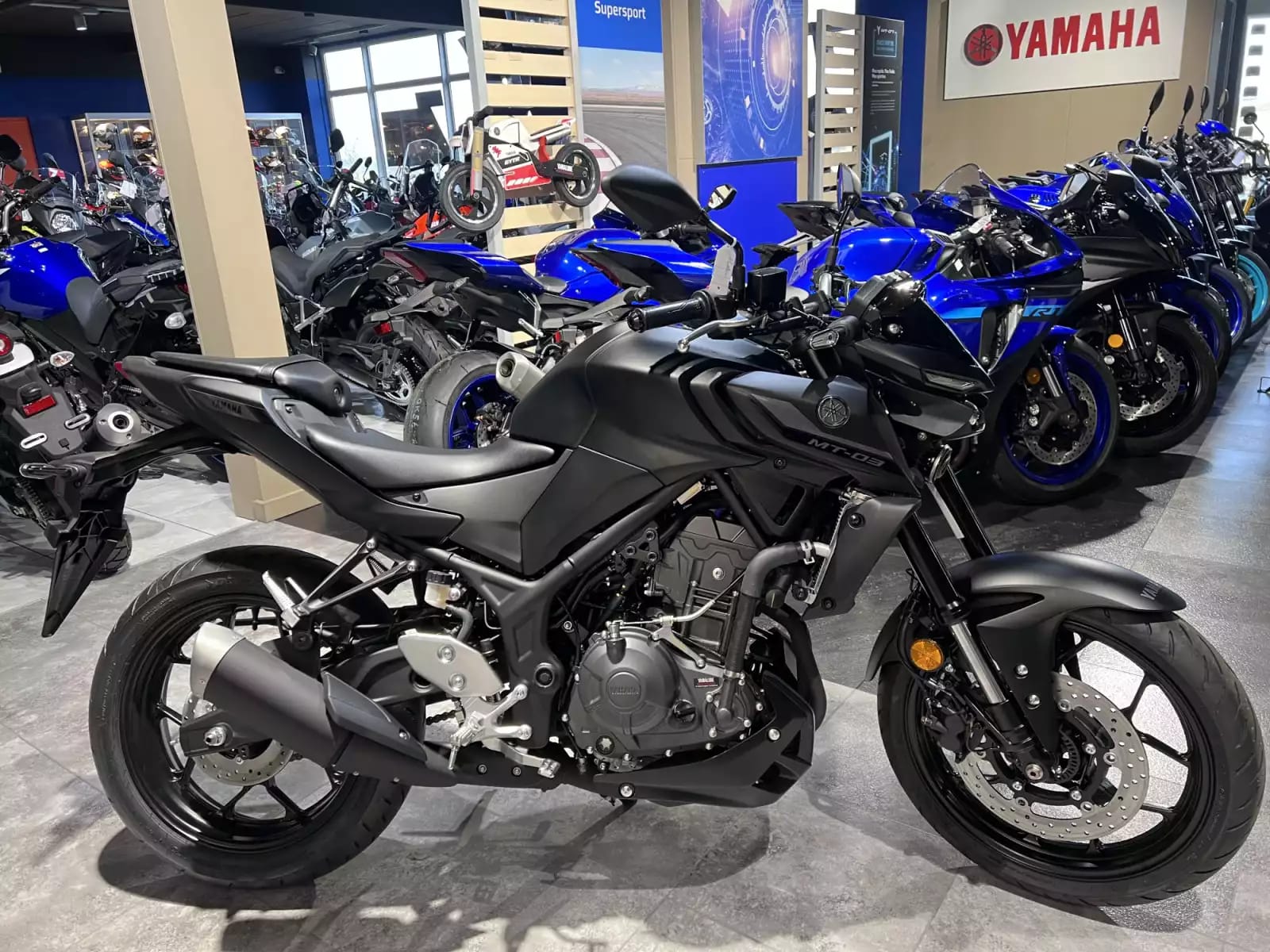 Yamaha MT-03 - Photo 1